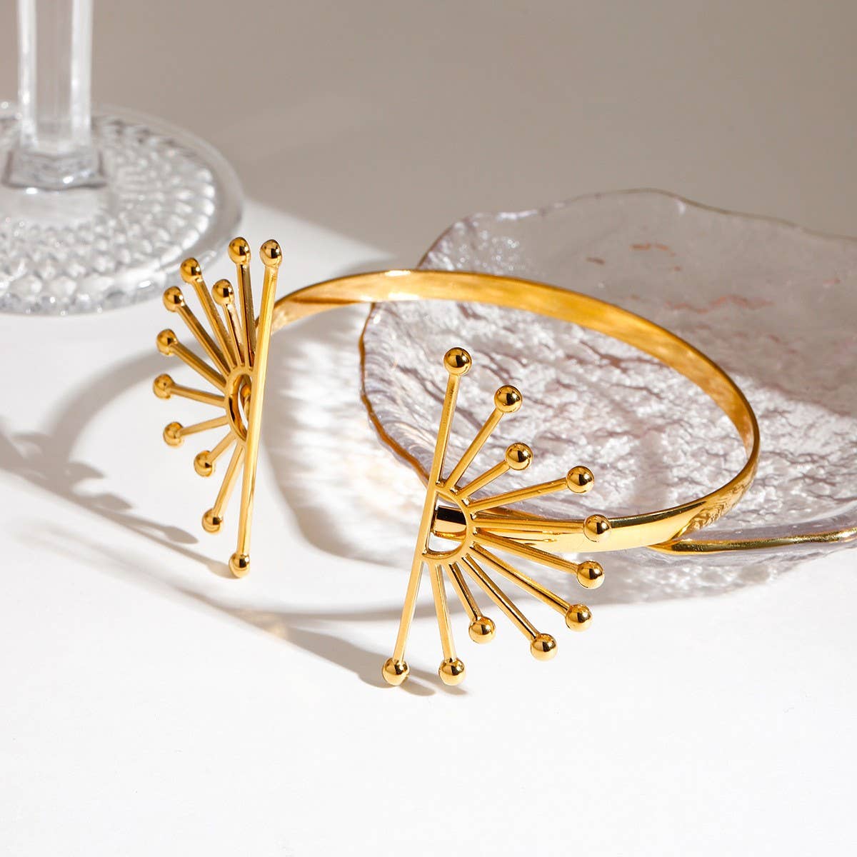 Bold 18K Gold Flower Cuff Bracelet