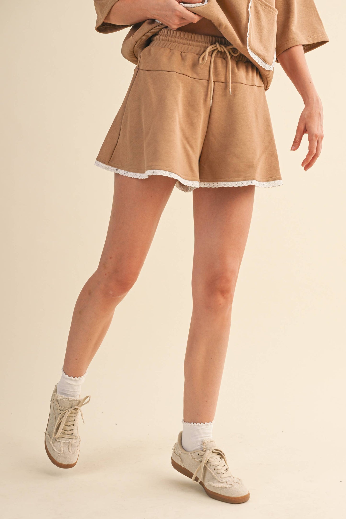 EYELET LACE DETAIL SET