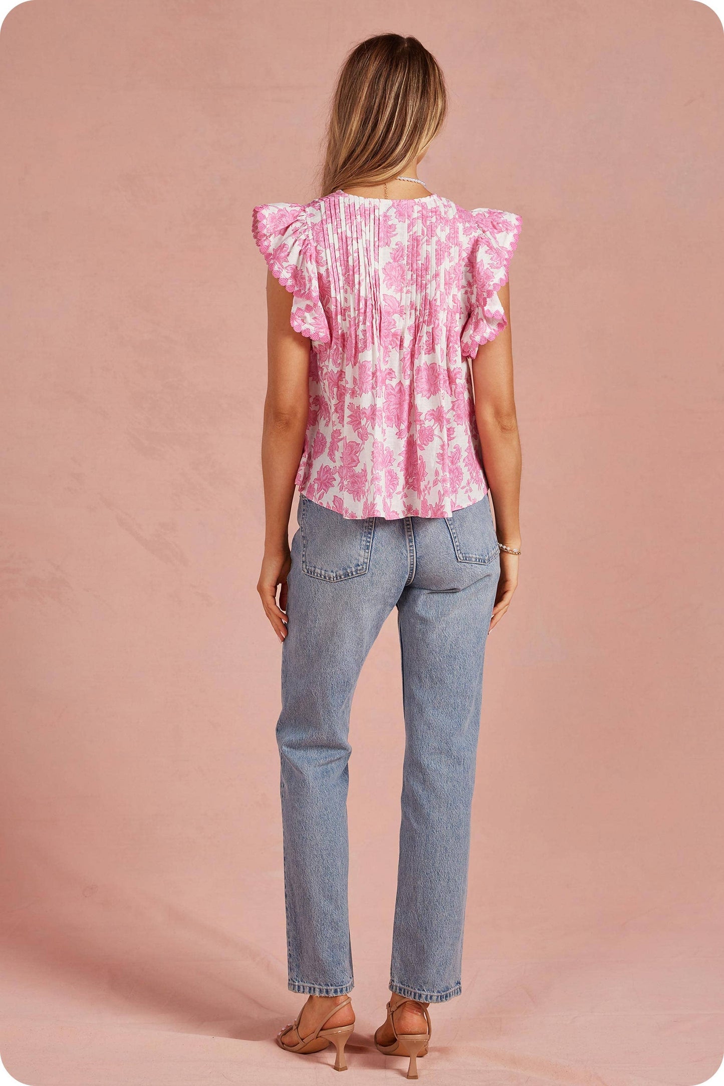 Botanical Garden Pintuck Detail Ruffle Sleeve Top