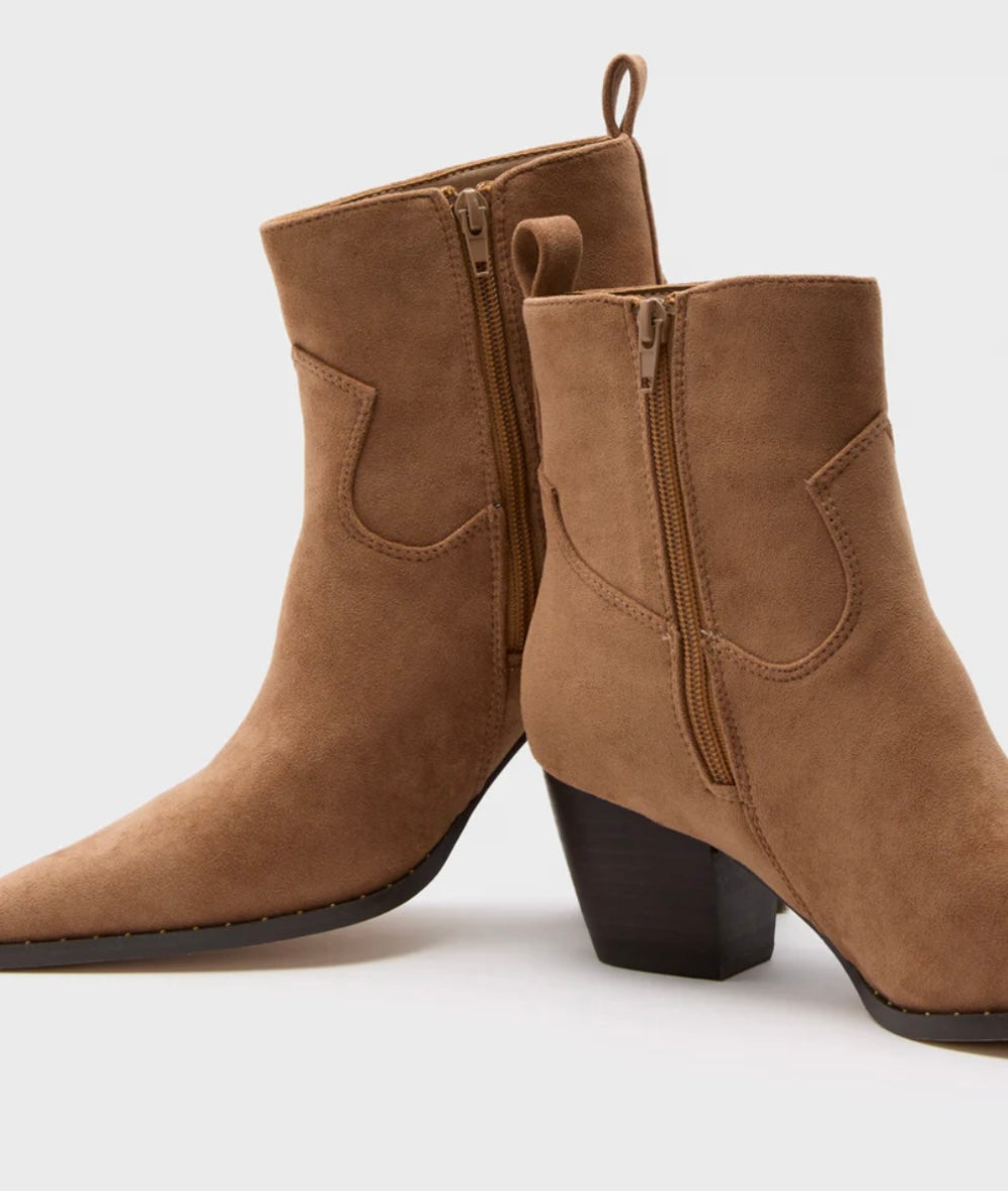 Cinnamon Winona Booties