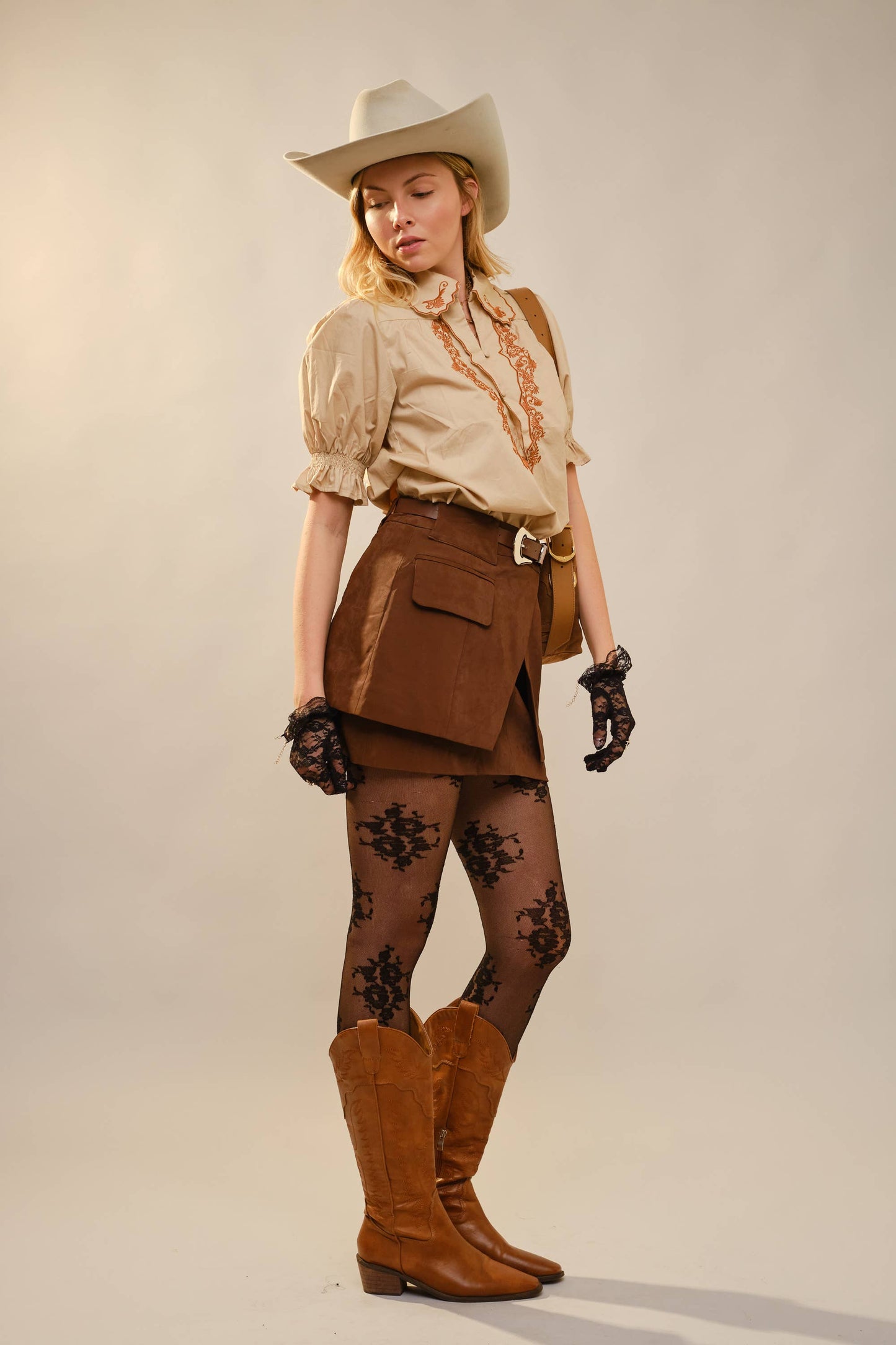 Scallop Collar Puff Sleeve Top