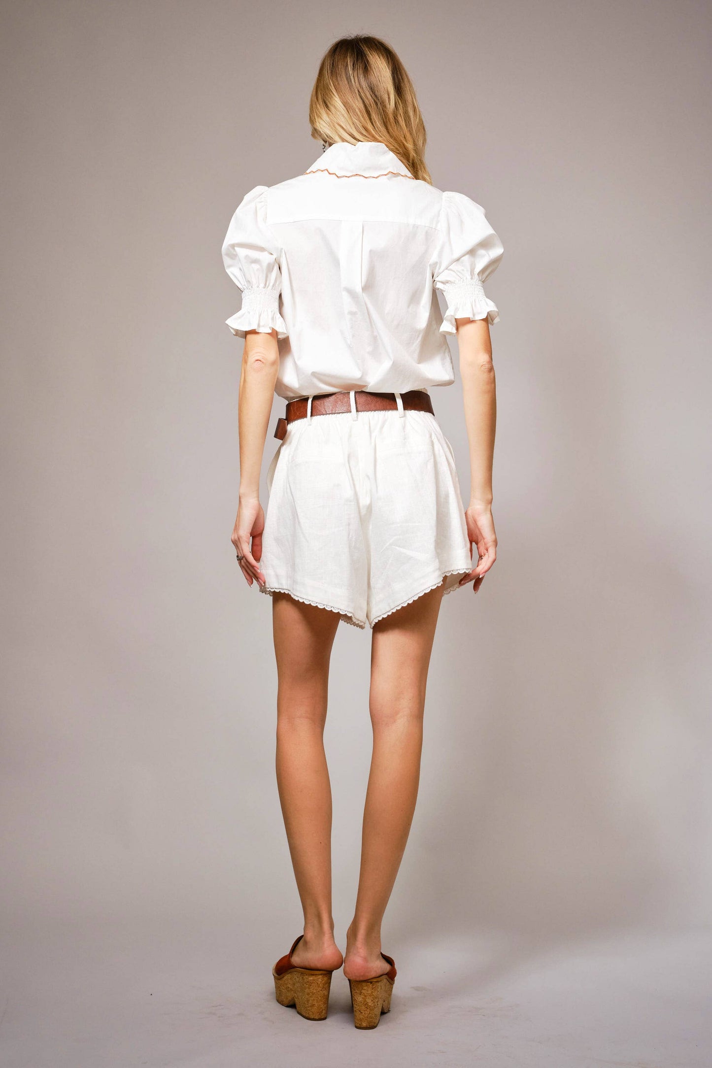 Scallop Collar Puff Sleeve Top