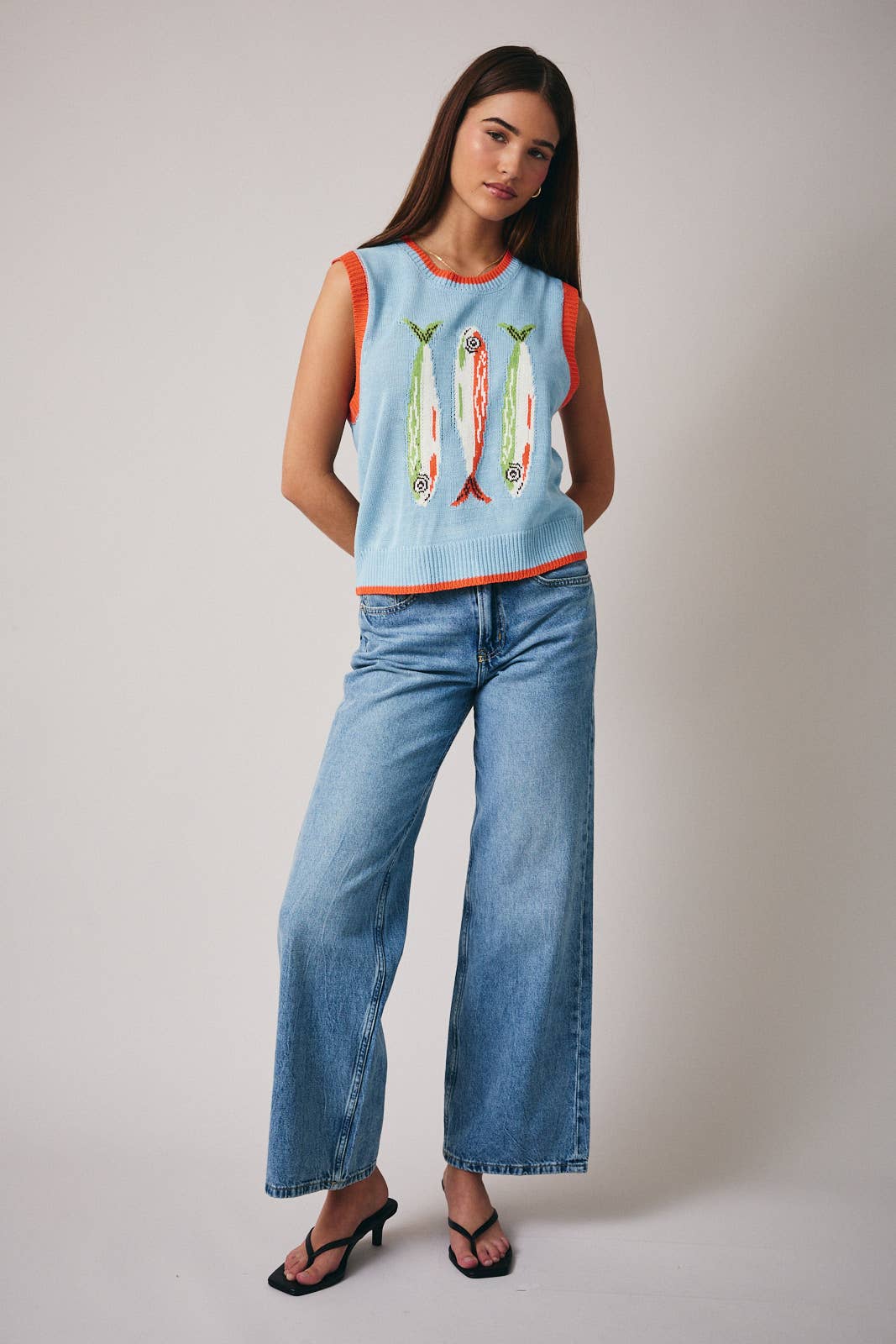 FISH GRAPHIC SWEATER