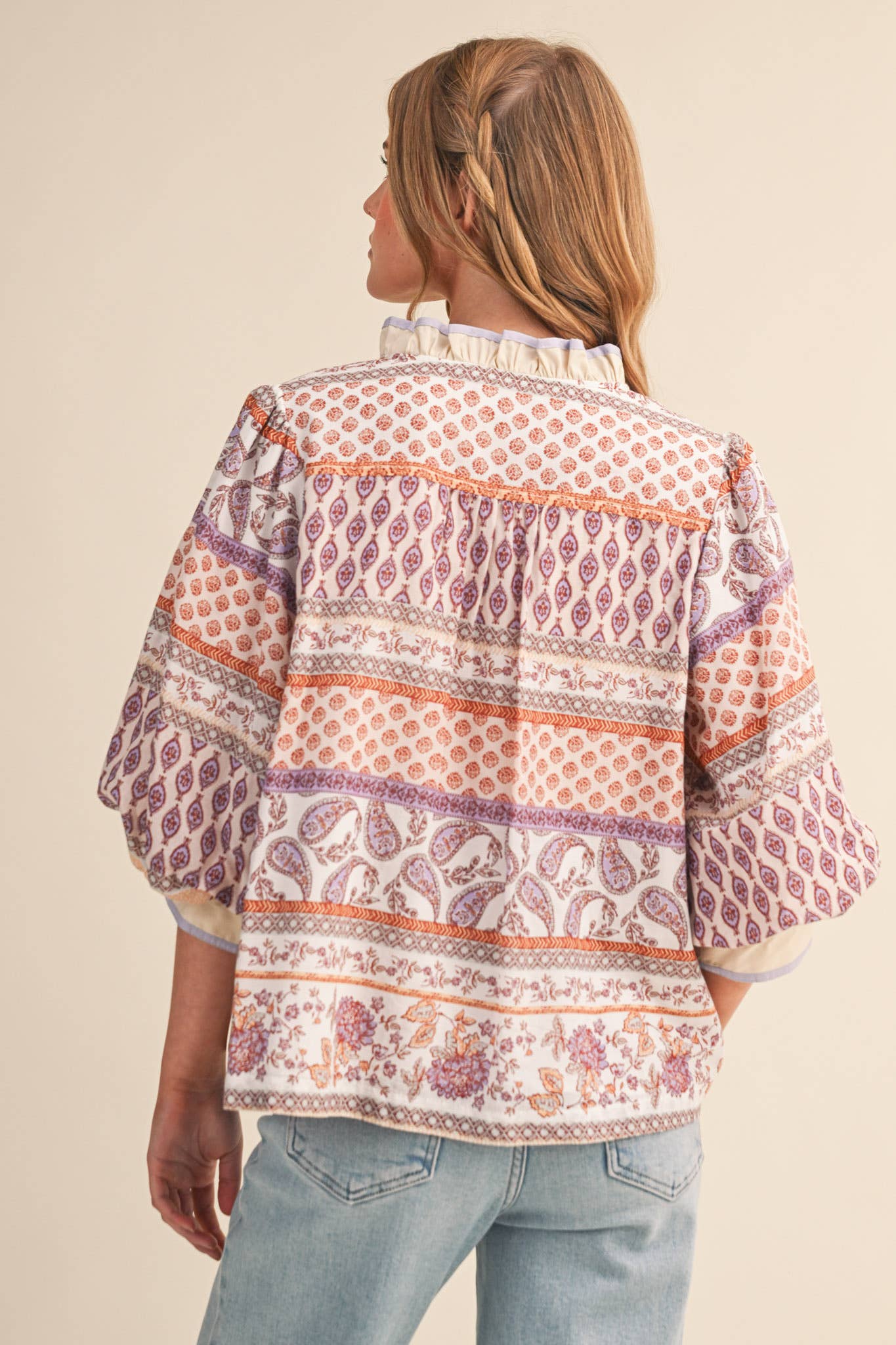 EXCLUSIVE PRINT V NECK