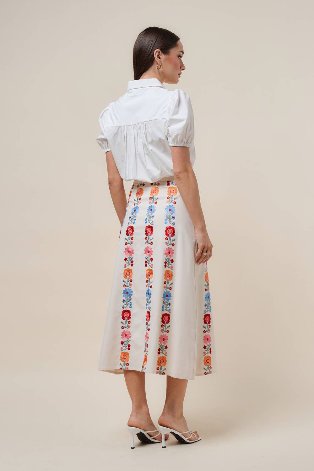 Floral embroidered skirt