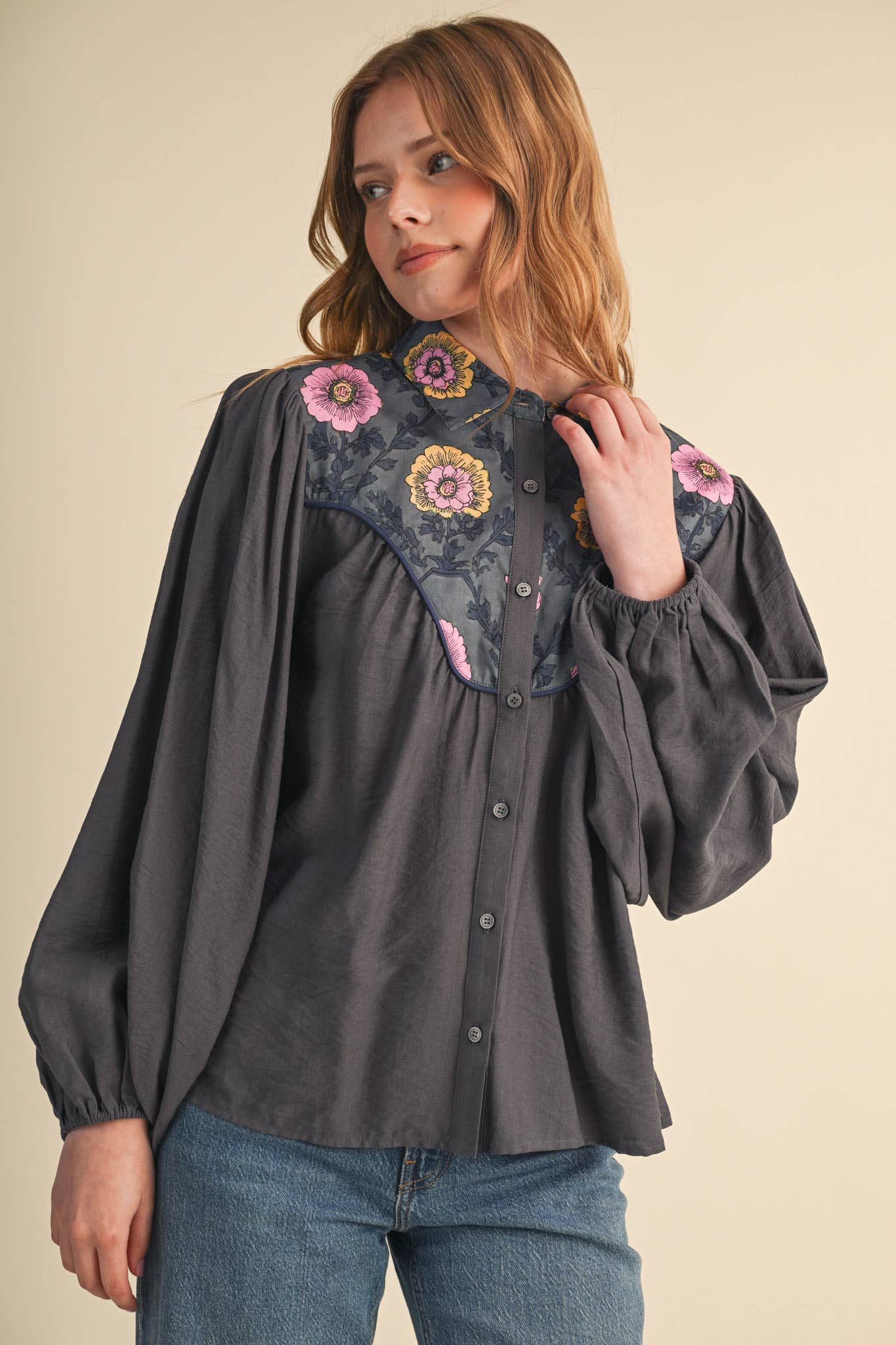 YOKE BUTTON UP TOP