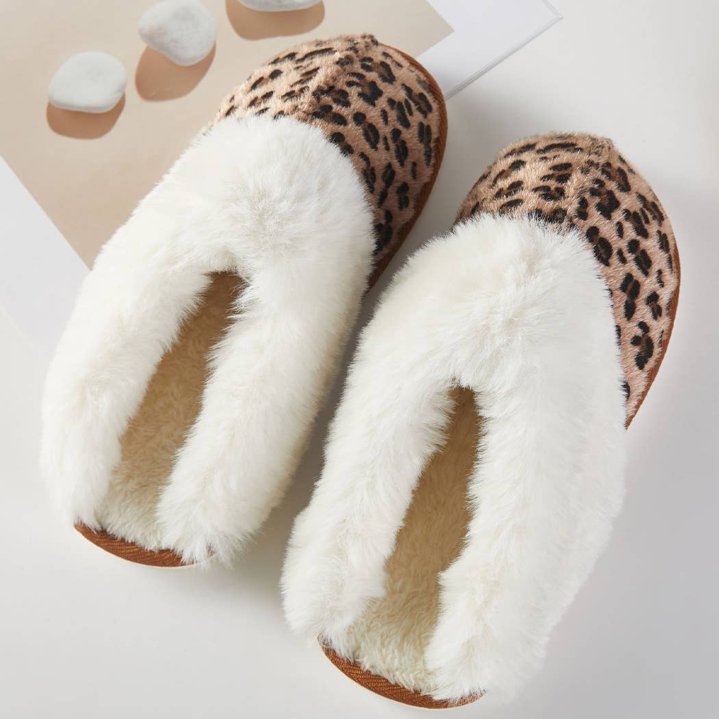 Cozy Leopard Faux Fur Lined Leopard Slippers