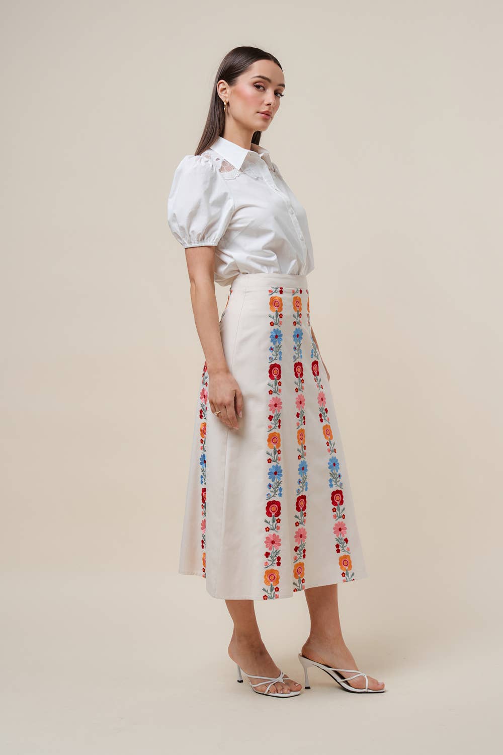 Floral embroidered skirt