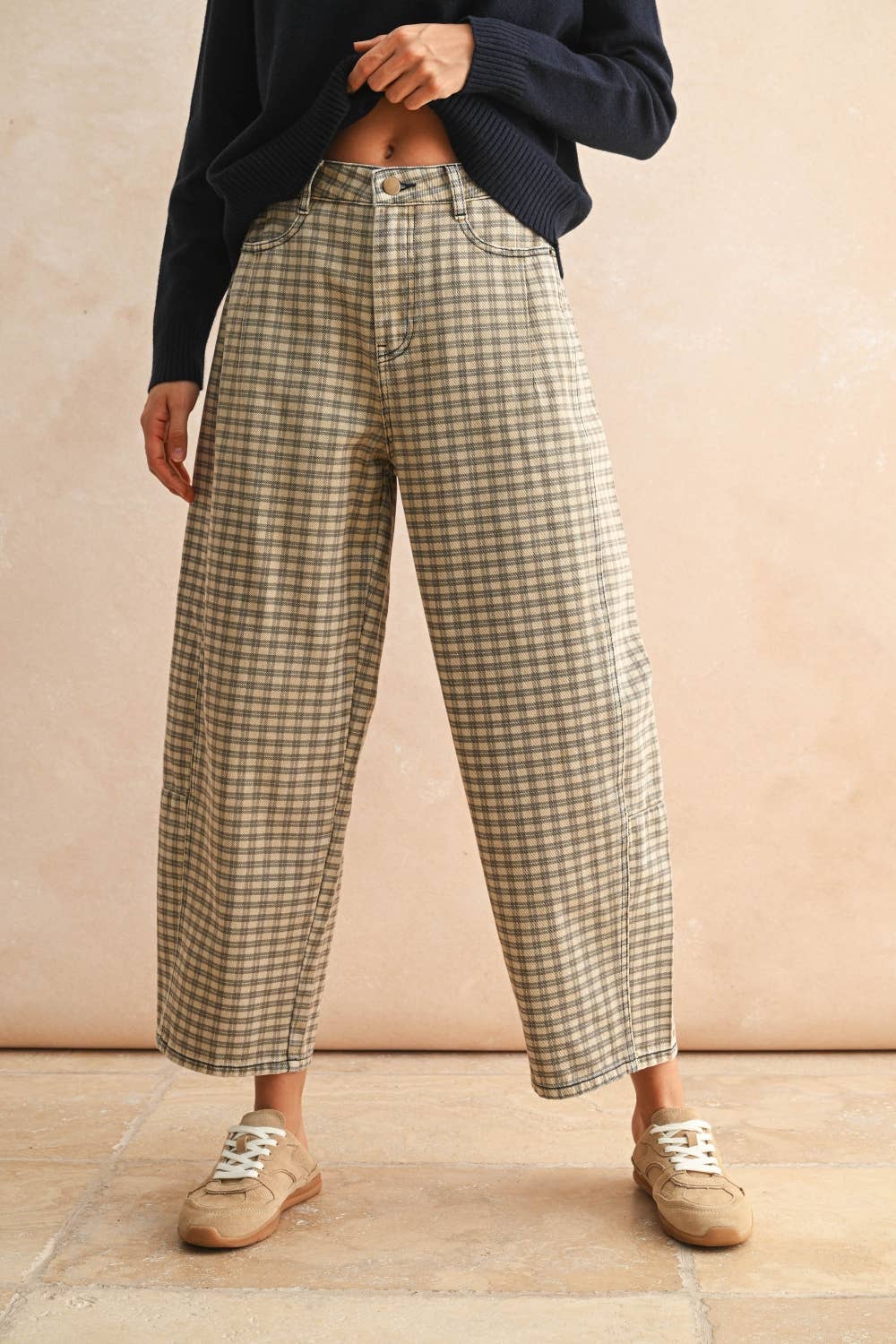 MINI CHECKER PATTERN BARREL PANT