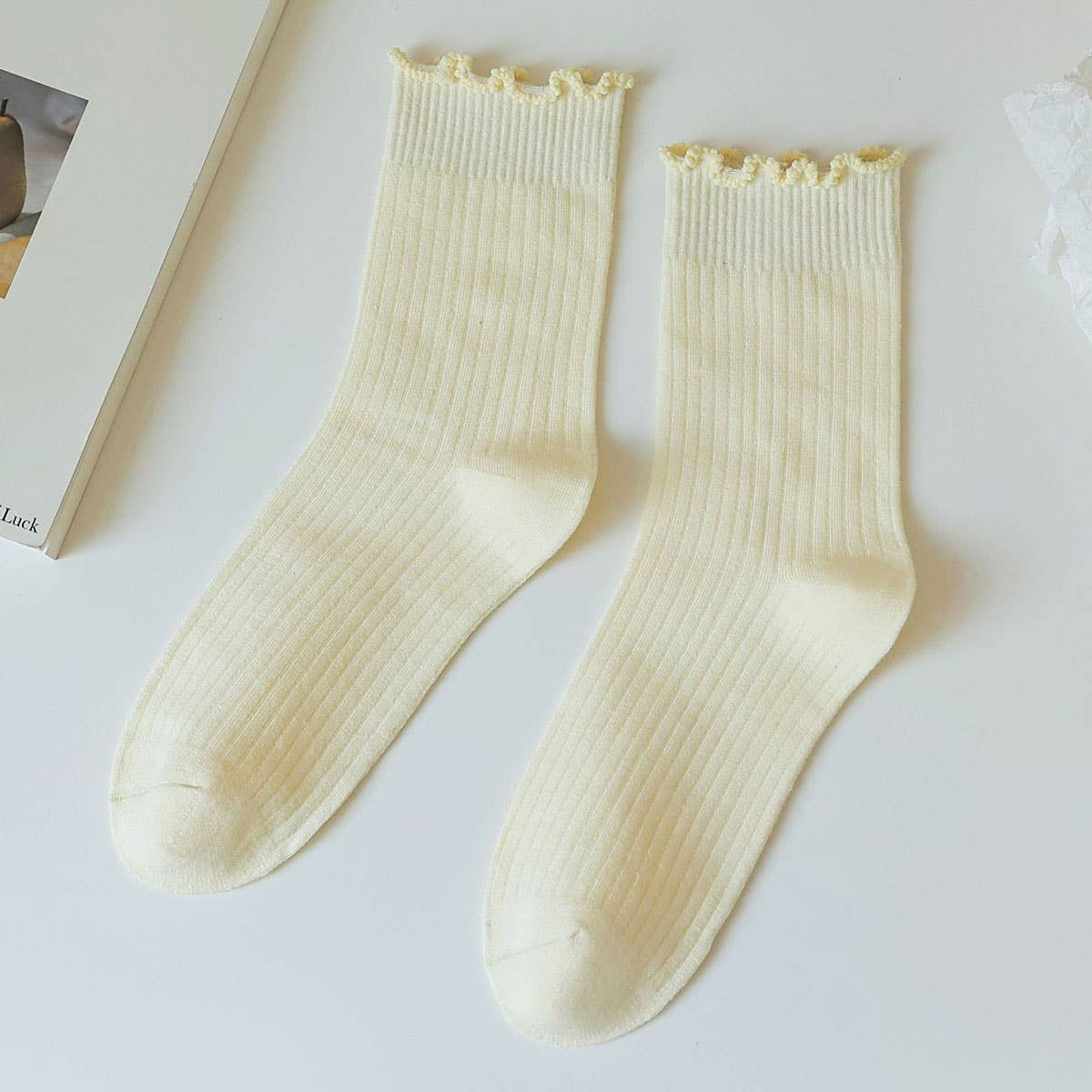 Ruffle Solid Crew Socks for Womens_CWMS0286