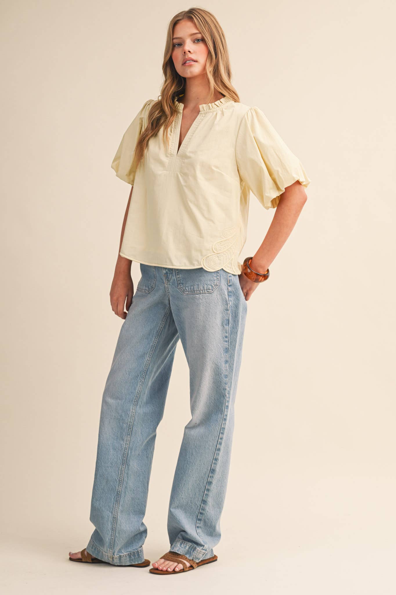 SIDE EMBROIDERY BLOUSE