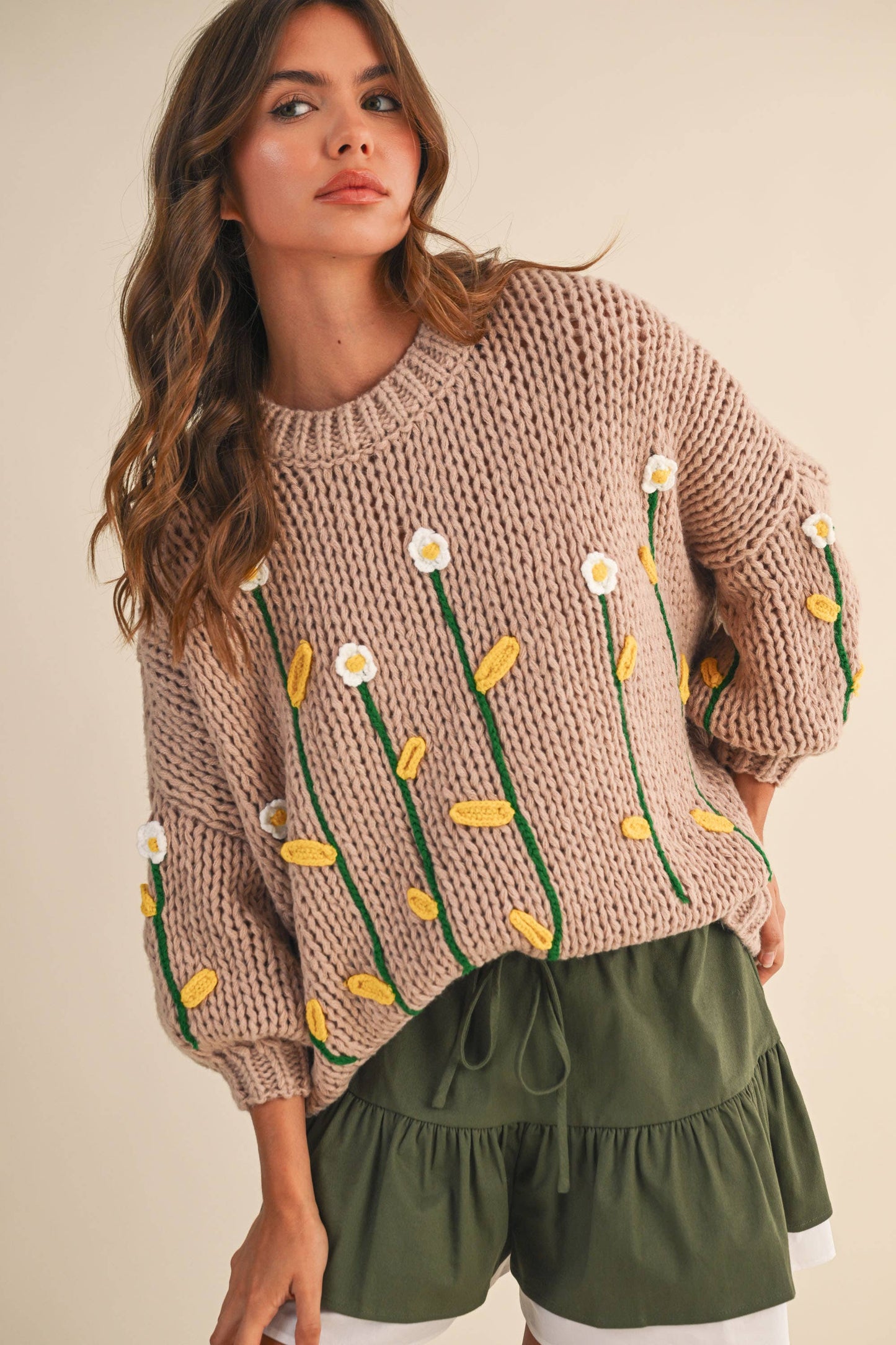 EMBROIDERED FLOWER CHUNKY SWEATER TOP