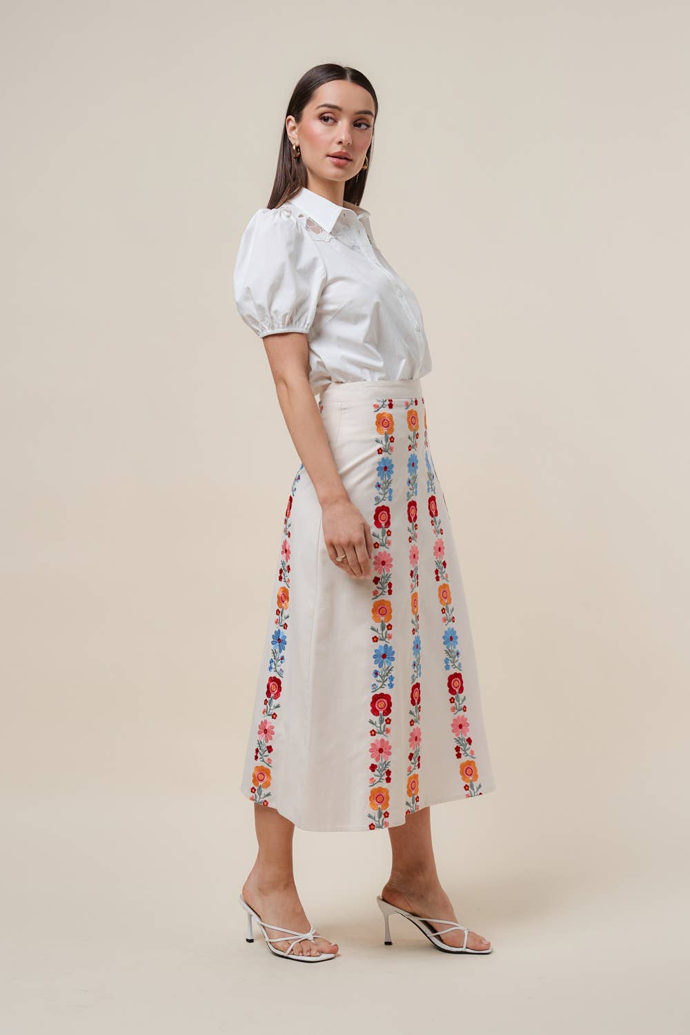 Floral embroidered skirt
