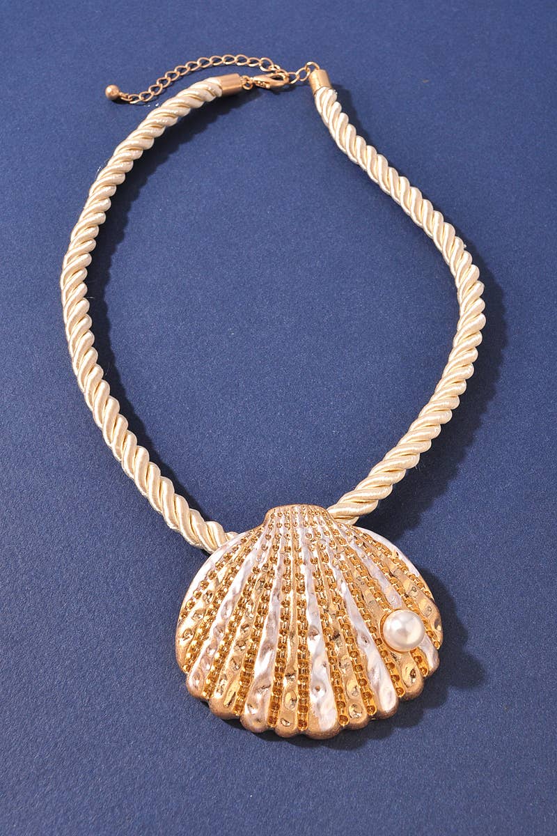 Shell Pendant Rope Necklace