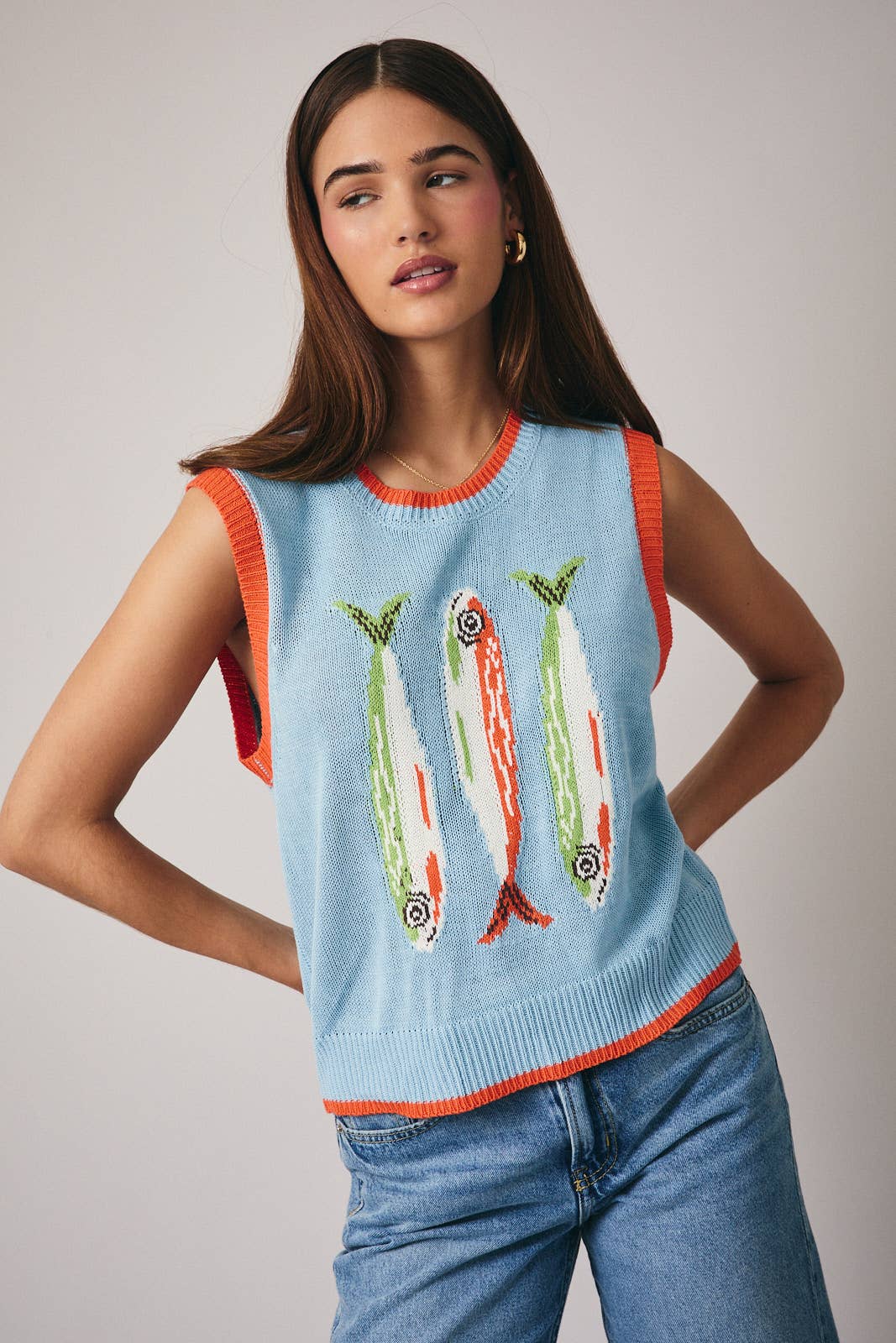 FISH GRAPHIC SWEATER