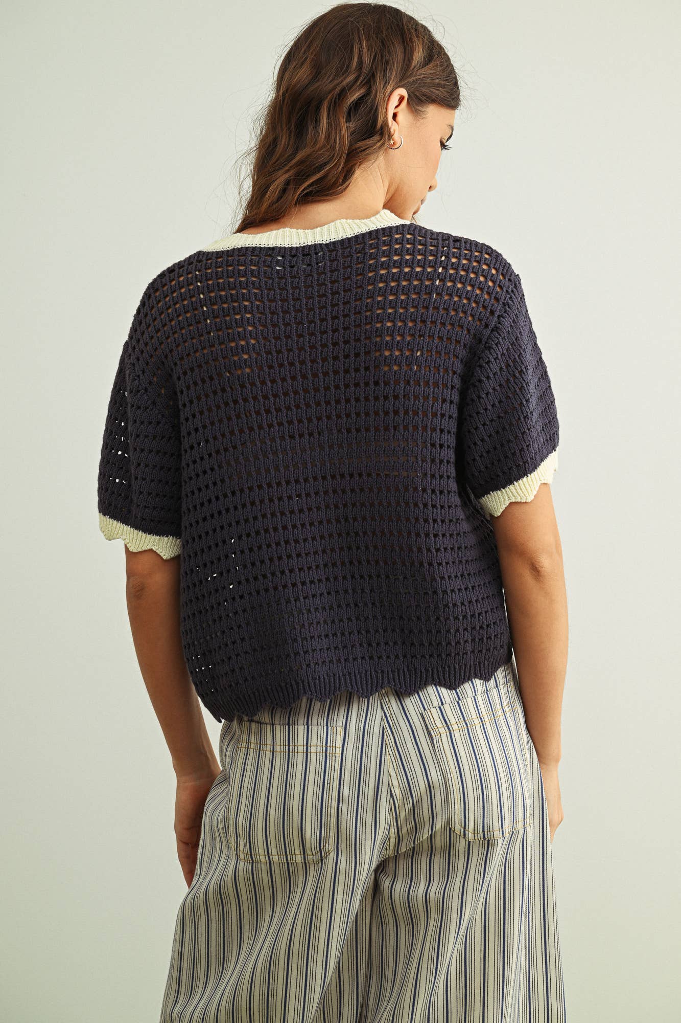 SCALLOPED DETAIL KNITTED TOP