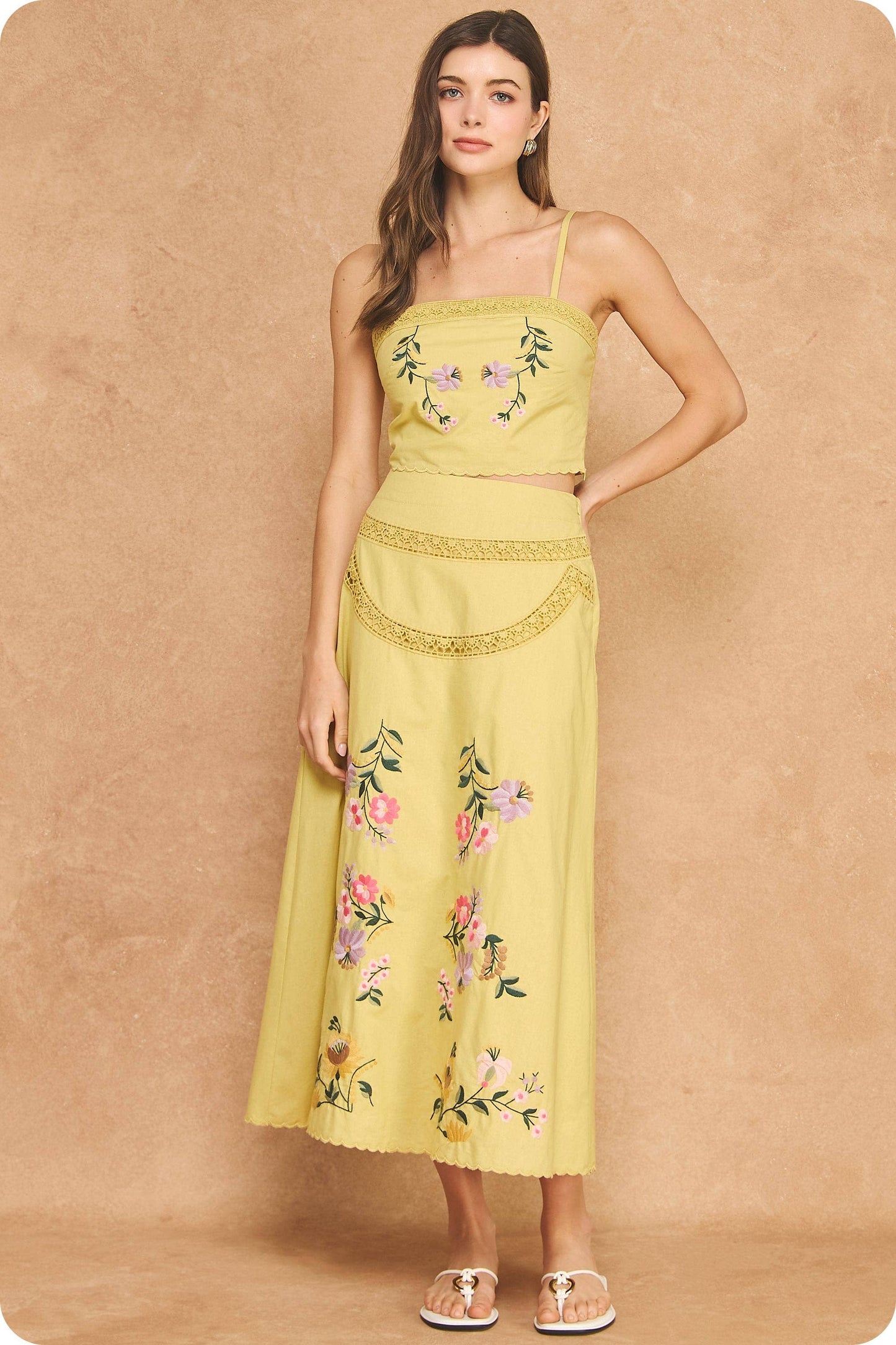 Embroidered Floral Lace Detail  Set