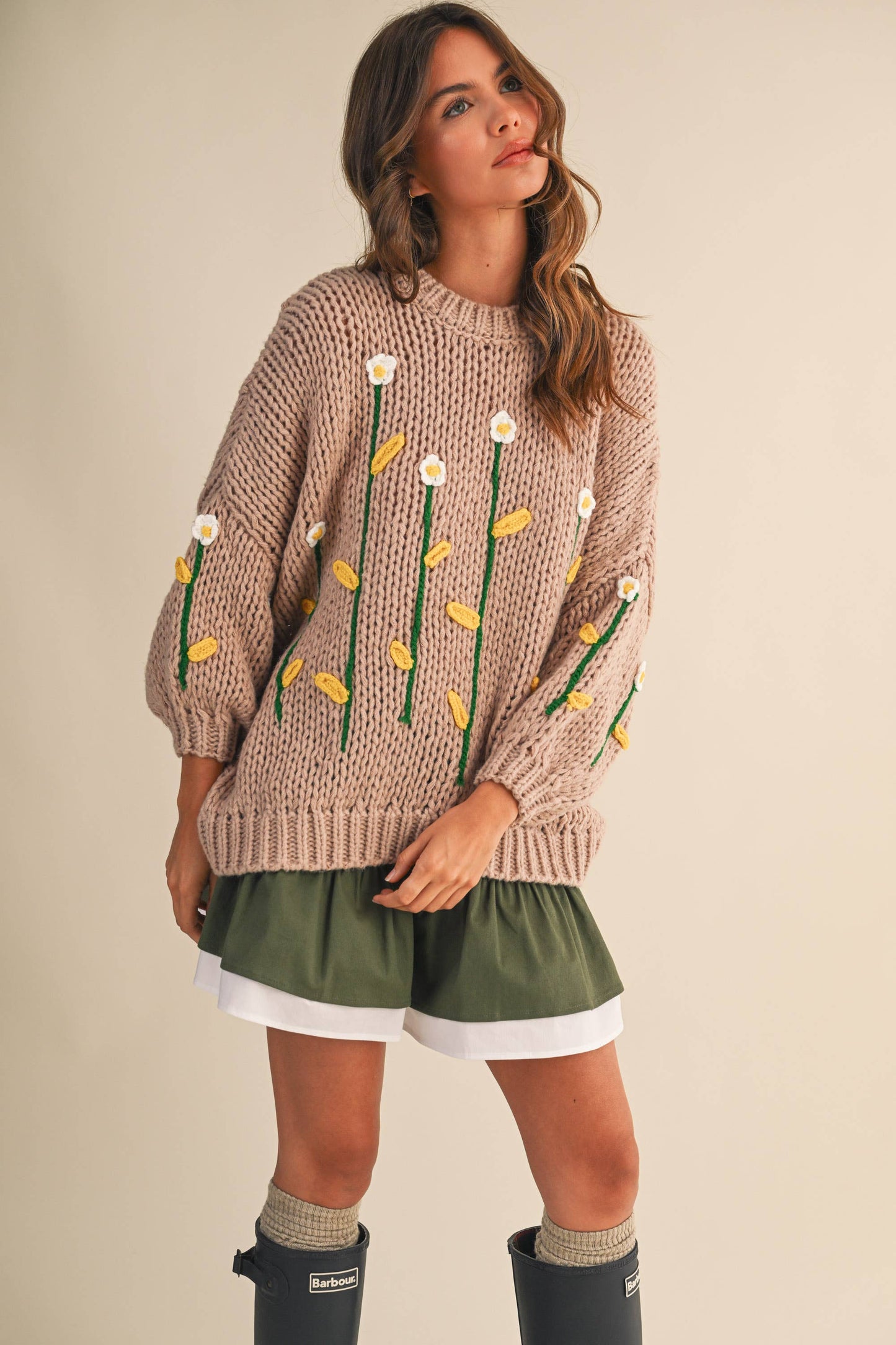EMBROIDERED FLOWER CHUNKY SWEATER TOP