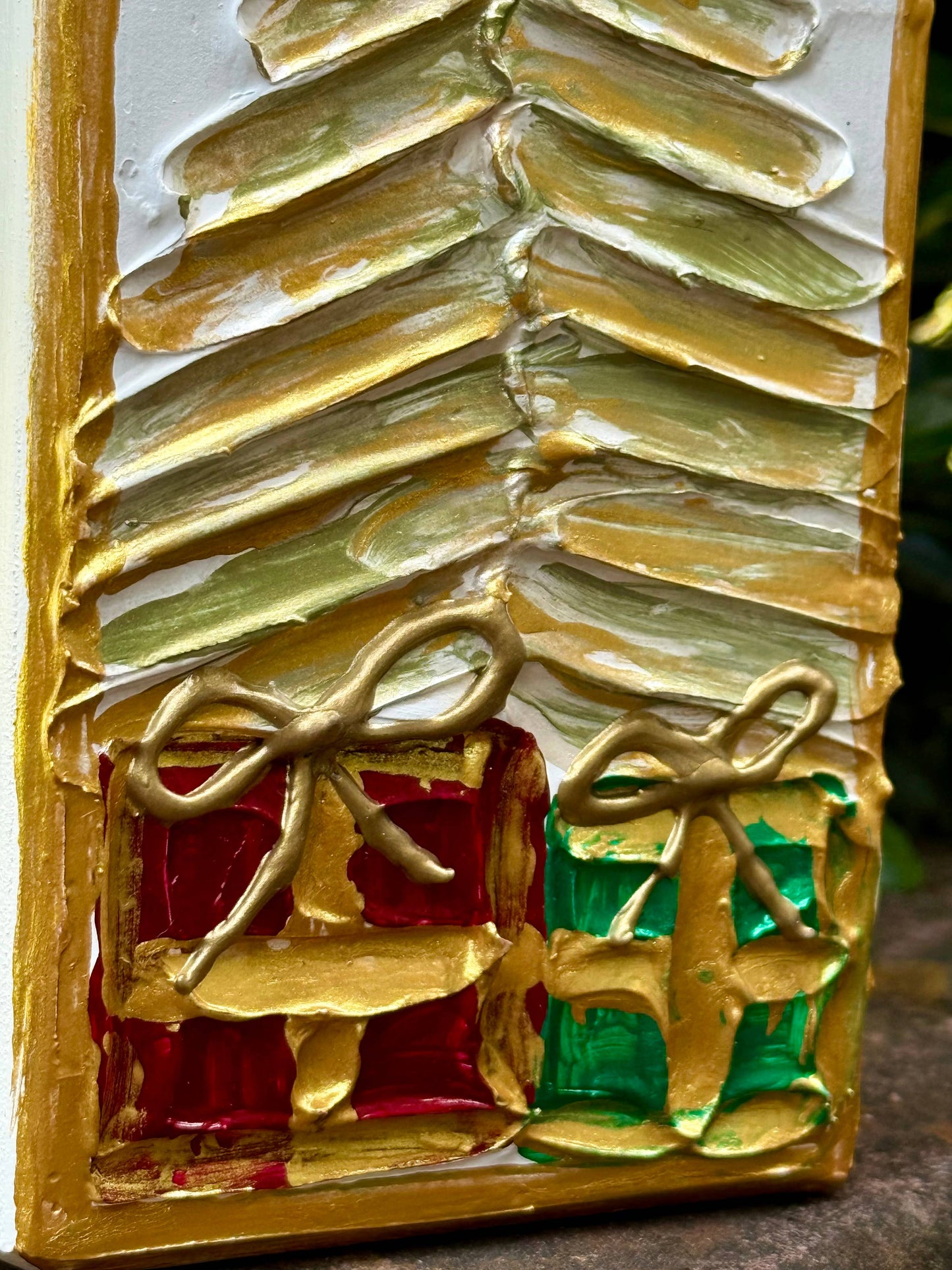 Textured Christmas tree art block