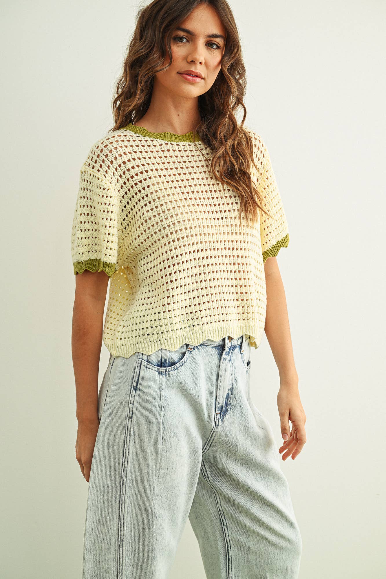 SCALLOPED DETAIL KNITTED TOP