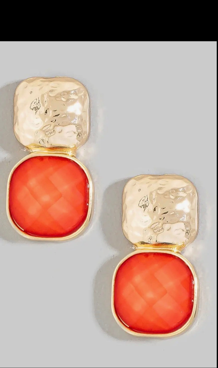 Hammered Metal Square Stone Earring