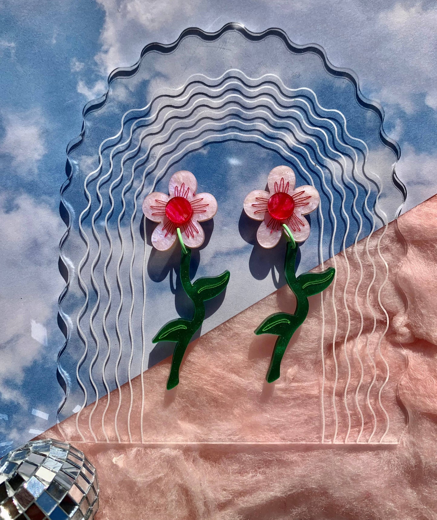 Wavy Daisy Earrings