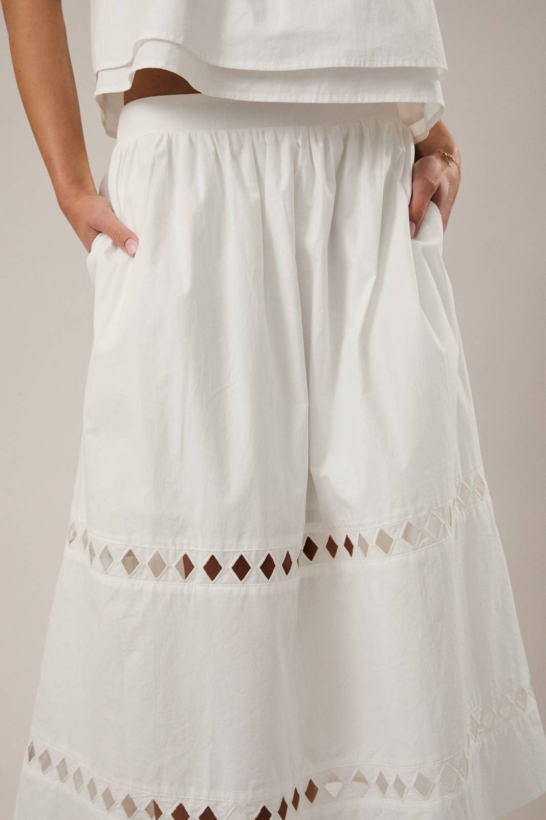 CUT OUT MIDI SKIRT