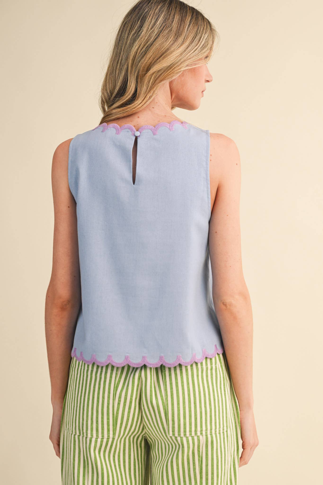 SCALLOPED TANK