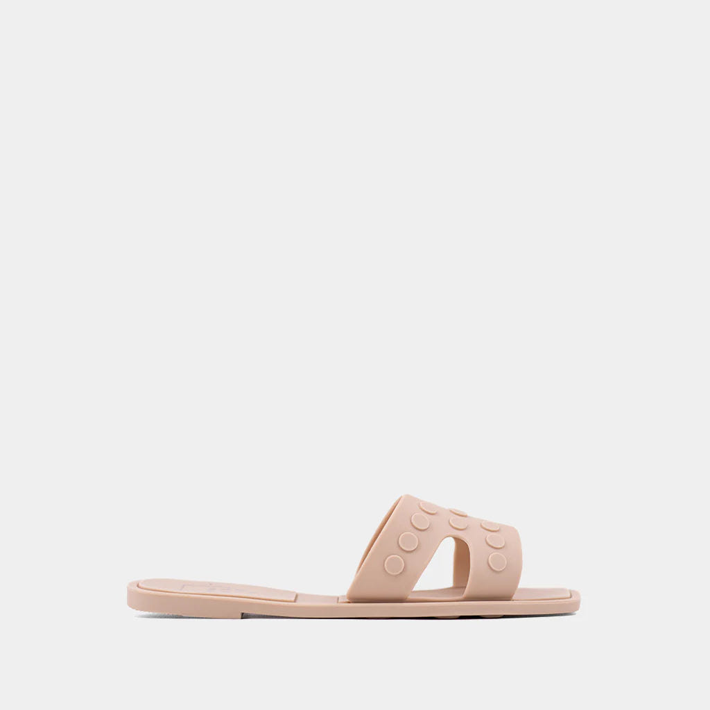 Donna Nude