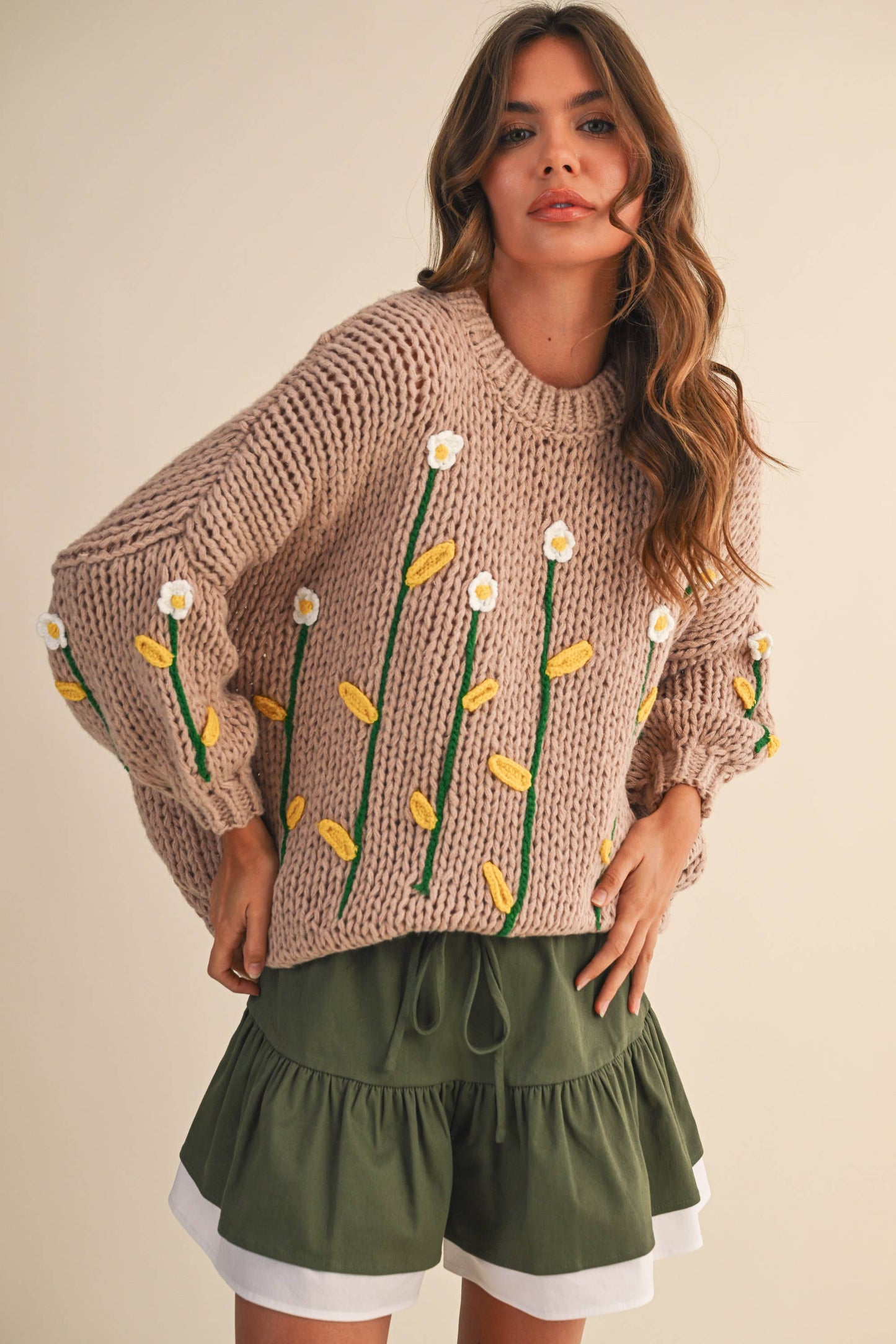 EMBROIDERED FLOWER CHUNKY SWEATER TOP
