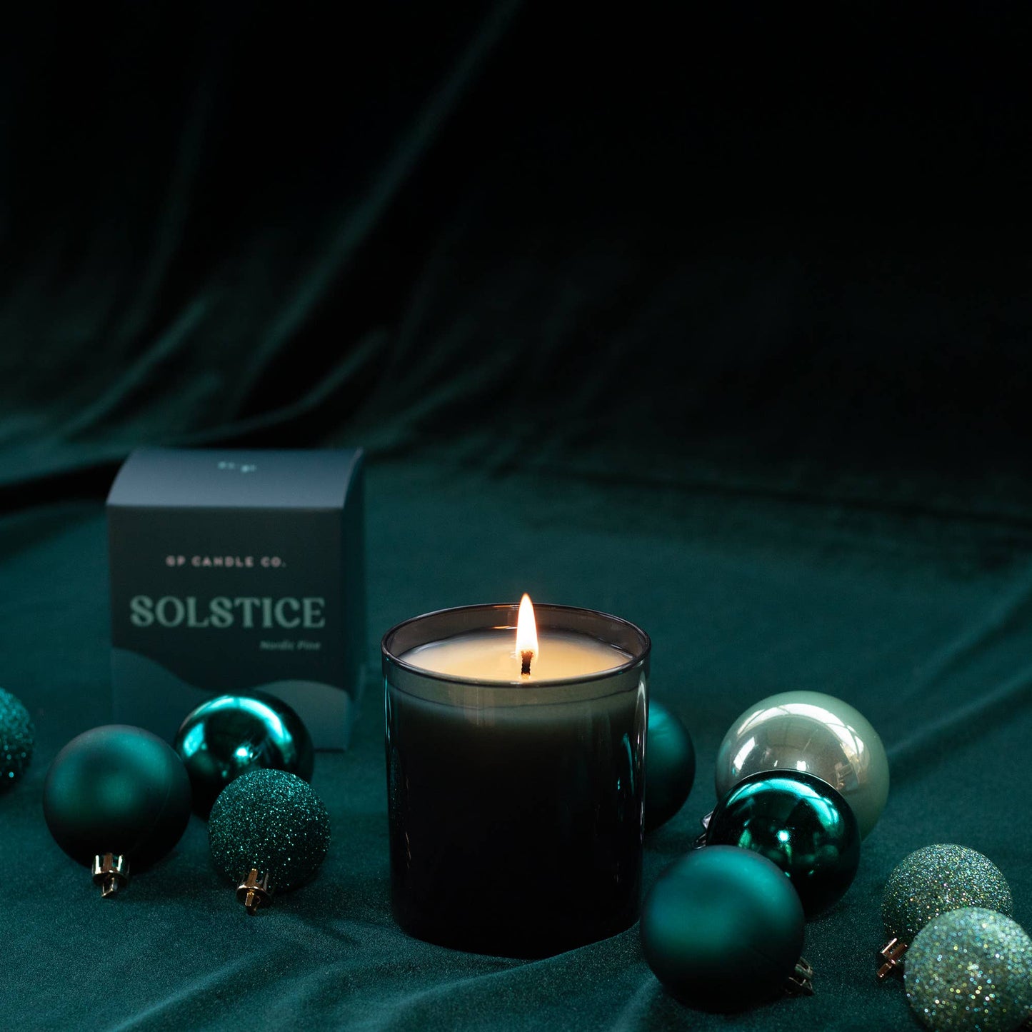Solstice 9 oz. Hue Candle (Nordic Pine)
