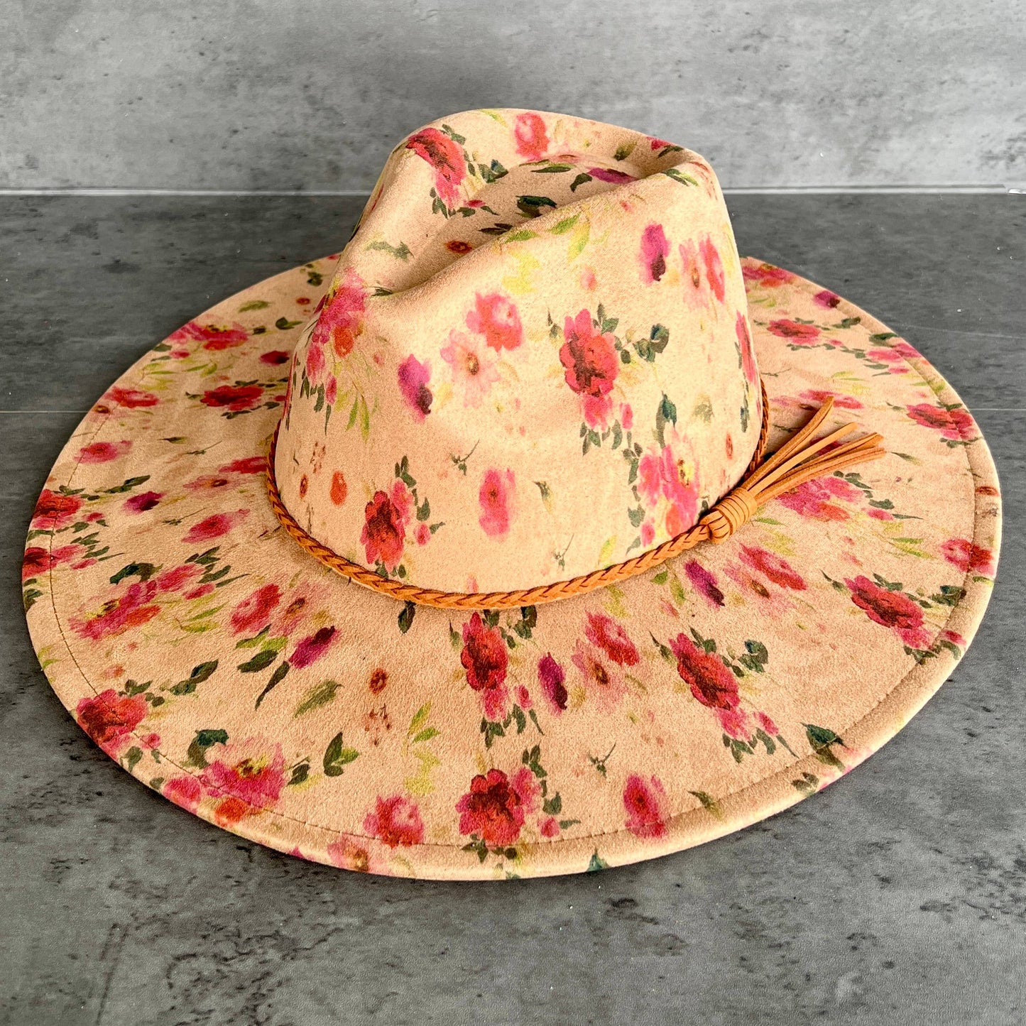 Red Roses Suede Rancher Hat - Pinched Front