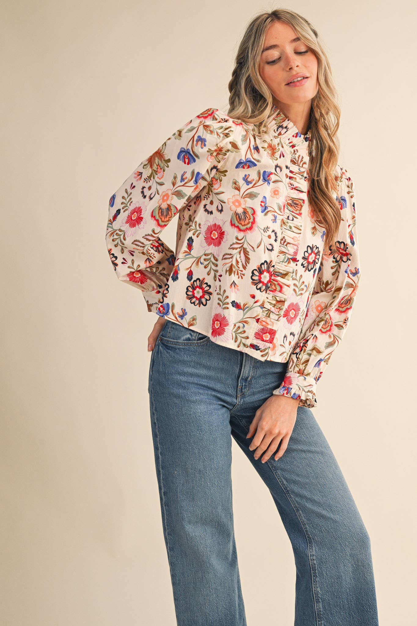 EXCLUSIVE FLORAL PRINT RUFFLED BUTTON DOWN TOP