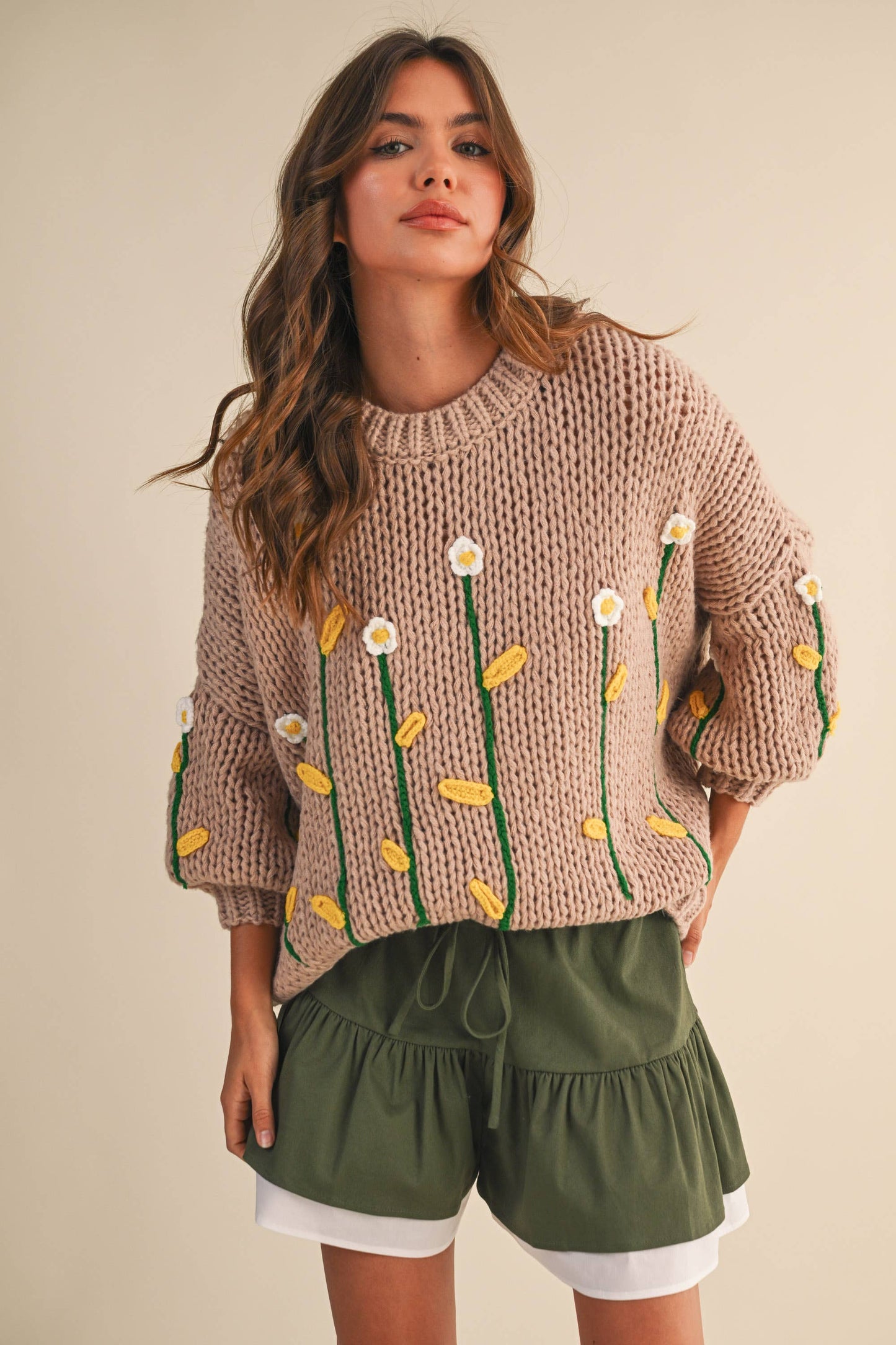 EMBROIDERED FLOWER CHUNKY SWEATER TOP
