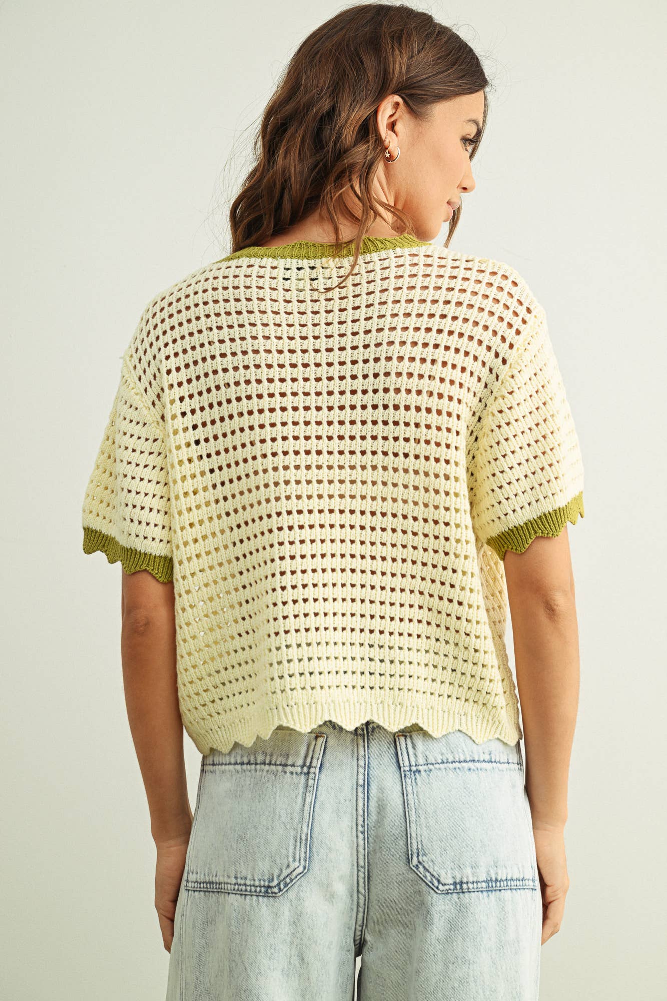 SCALLOPED DETAIL KNITTED TOP