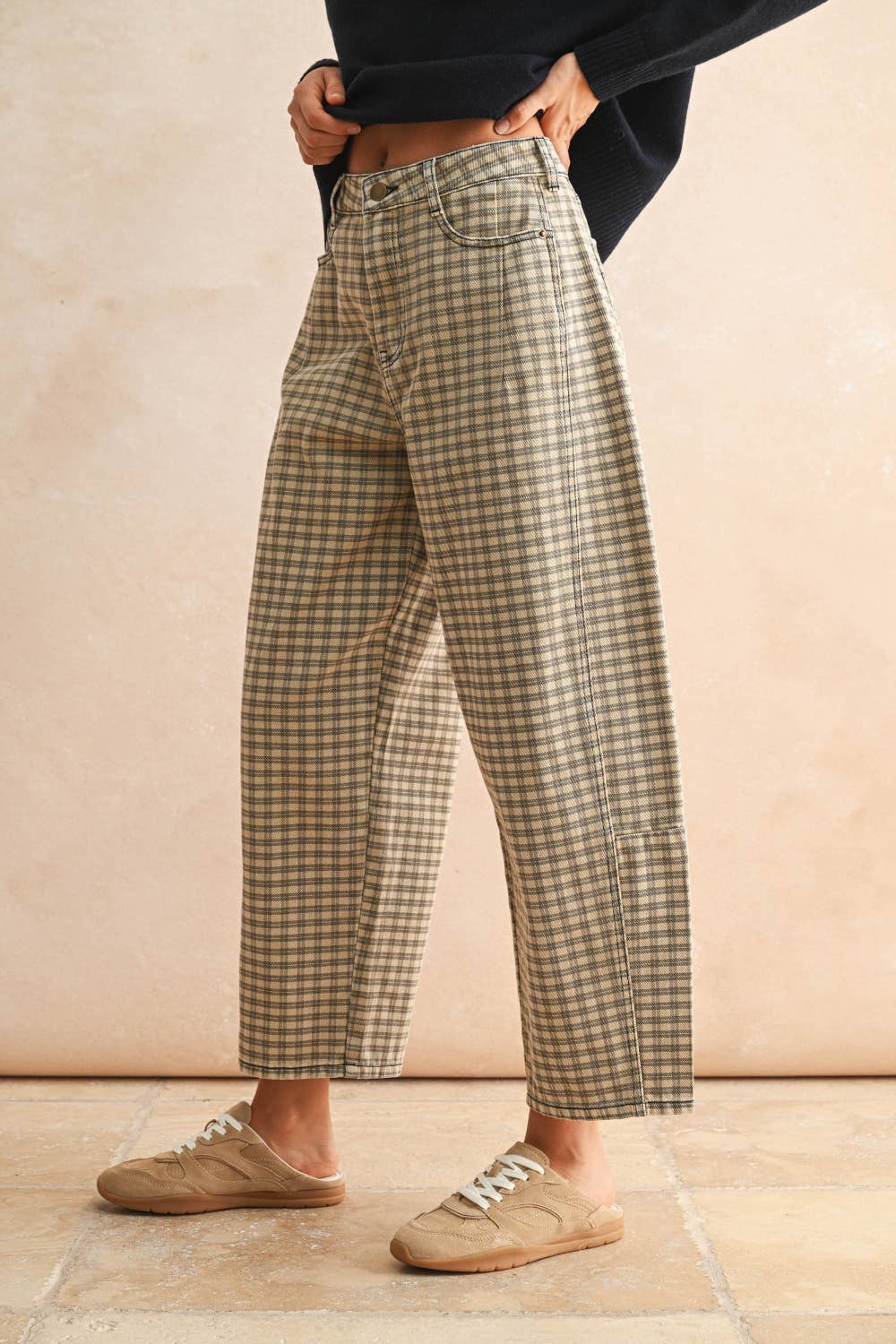 MINI CHECKER PATTERN BARREL PANT