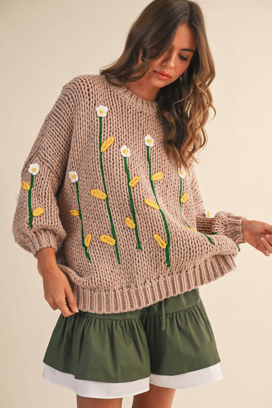 EMBROIDERED FLOWER CHUNKY SWEATER TOP