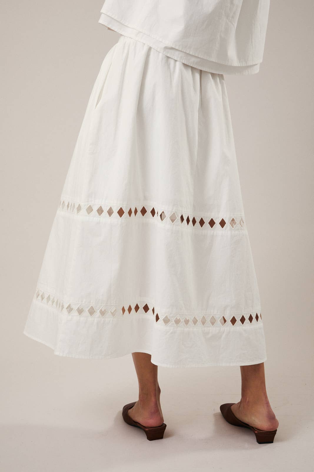 CUT OUT MIDI SKIRT