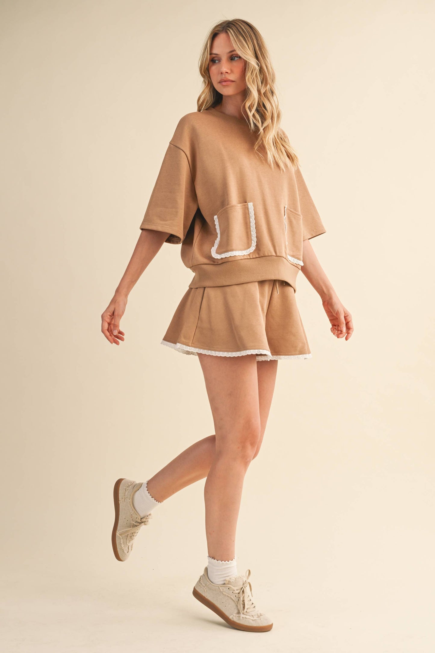 EYELET LACE DETAIL SET