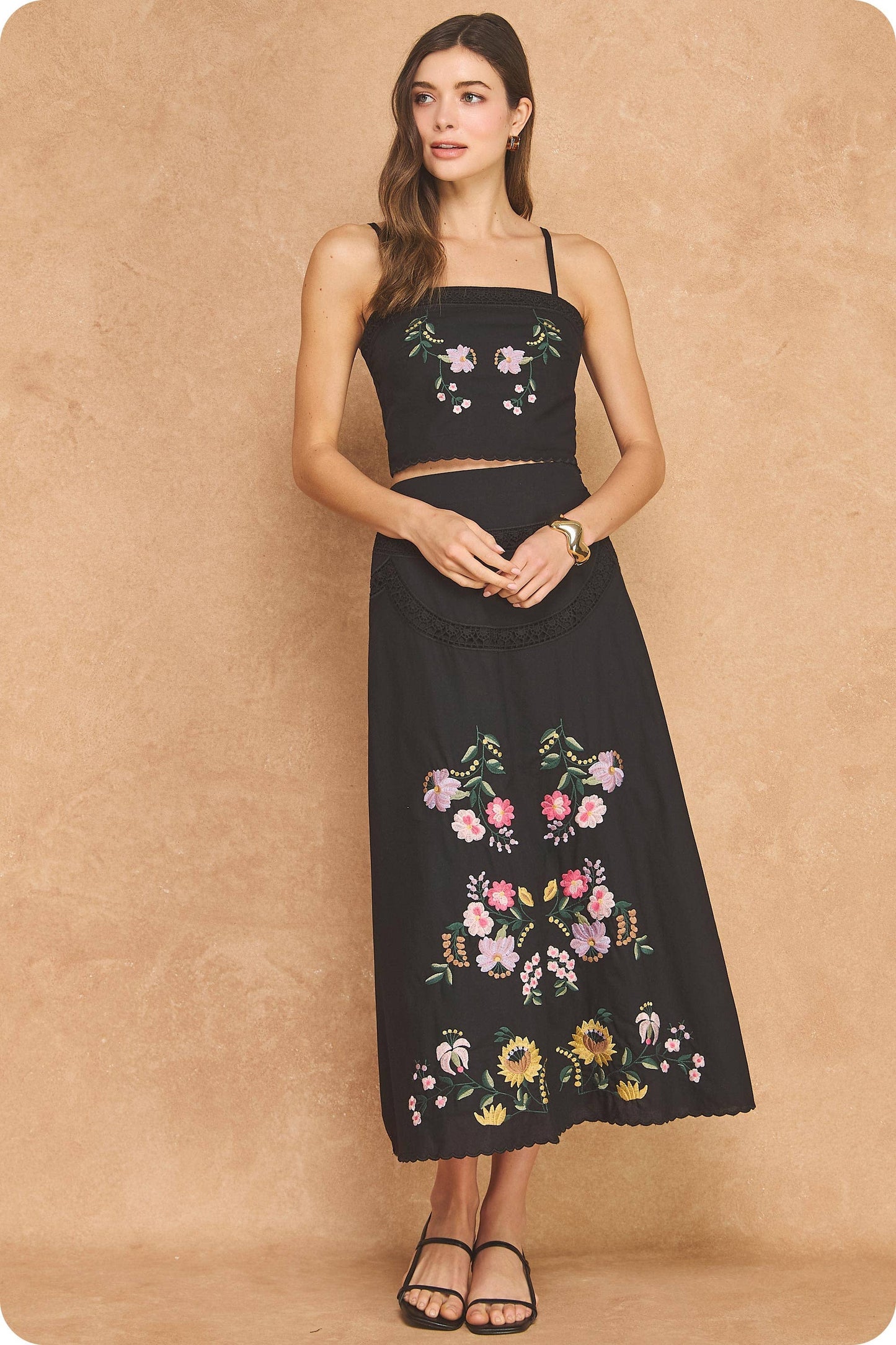 Embroidered Floral Lace Detail  Set
