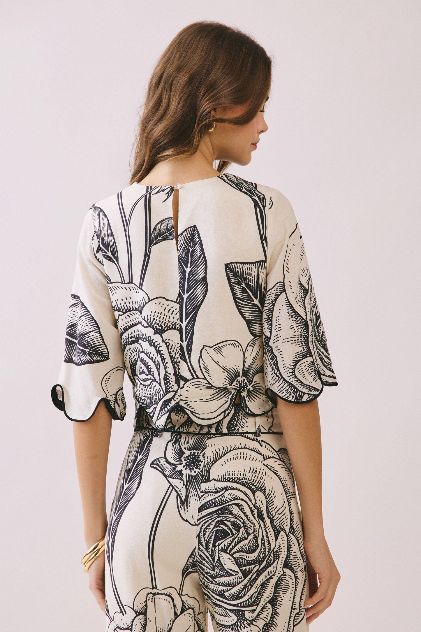 Floral Print Scalloped Hemline Contrast Edging Top