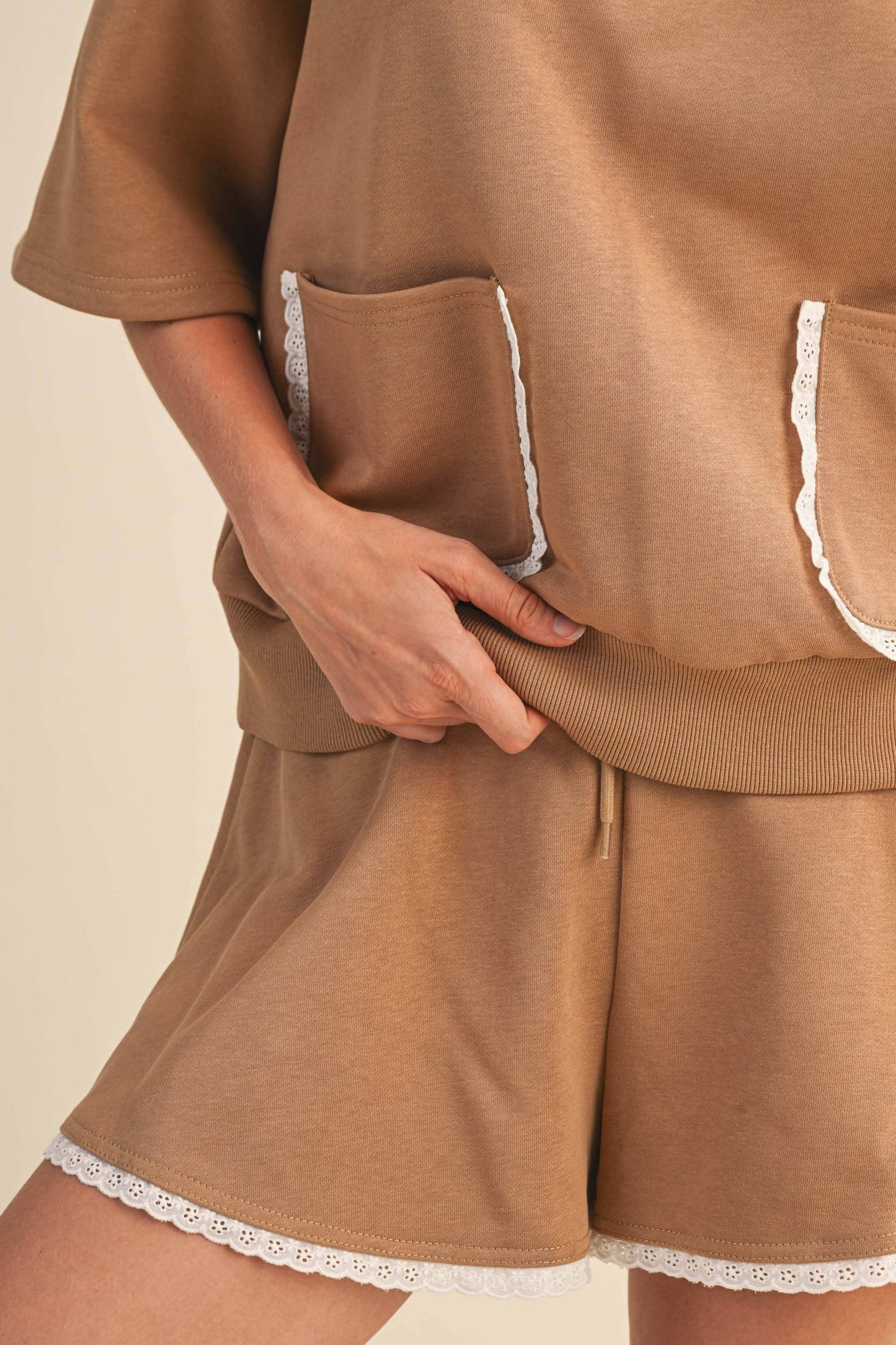 EYELET LACE DETAIL SET