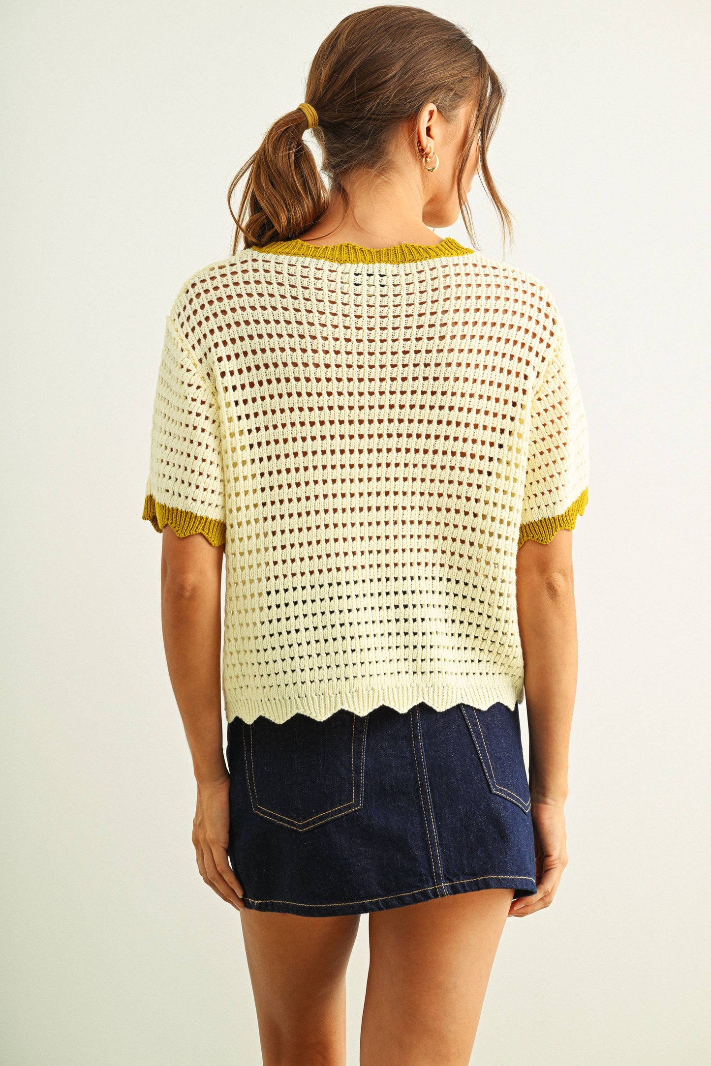 SCALLOPED DETAIL KNITTED TOP