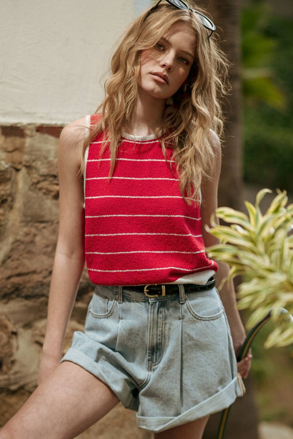 SLEEVELESS PINSTRIPED KNITTED TOP