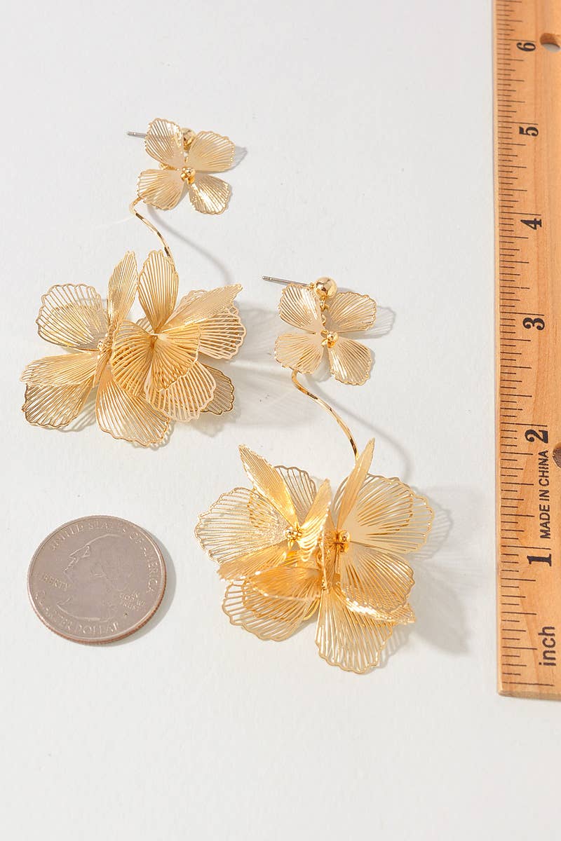 FLOWER DANGLE EARRINGS