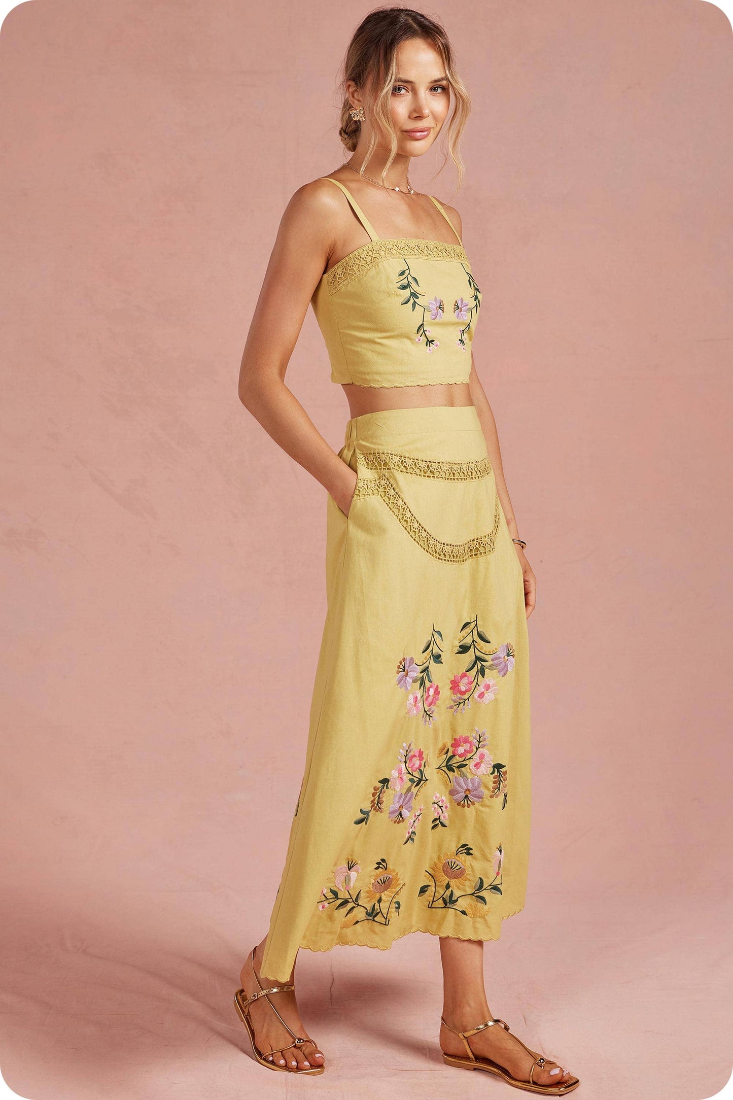 Embroidered Floral Lace Detail  Set